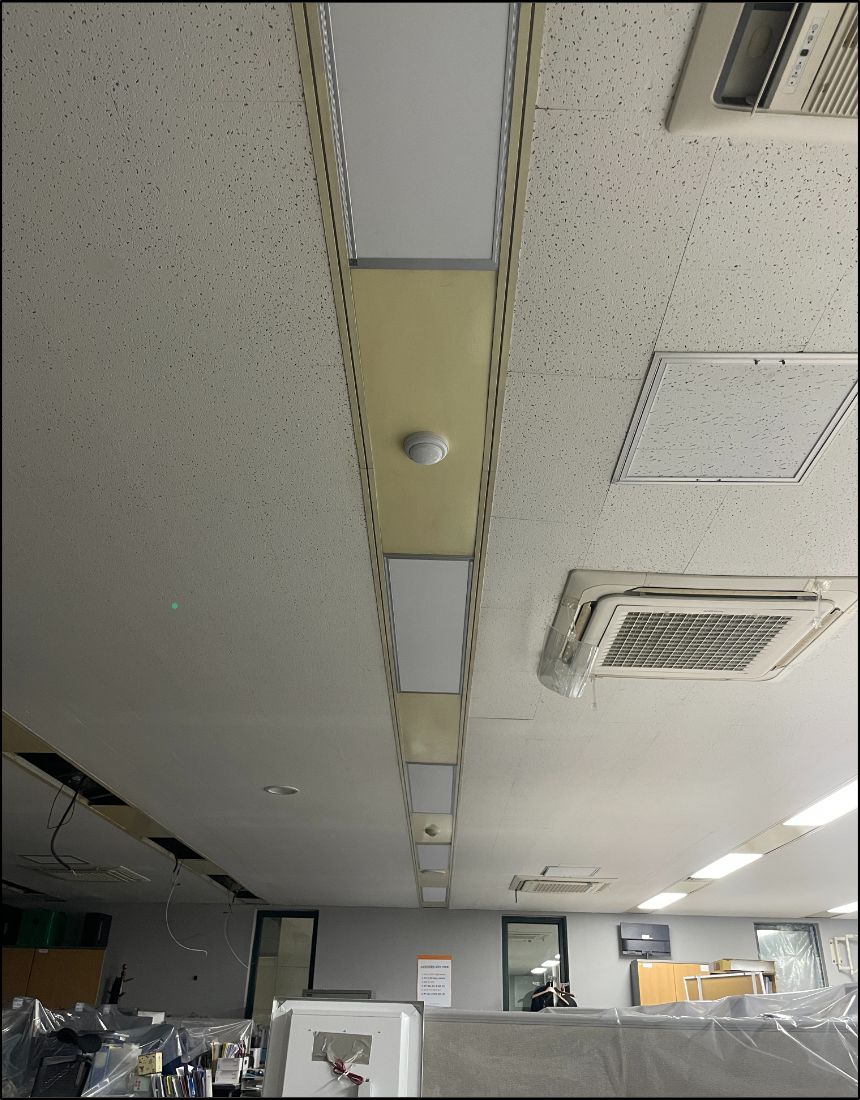 주문제작 LED 전등 설치 후 천장 조명 라인 정리