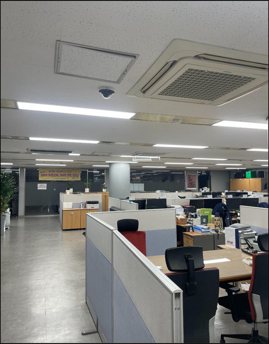 천장 조명 라인 주문제작 LED 전등 점등 상태